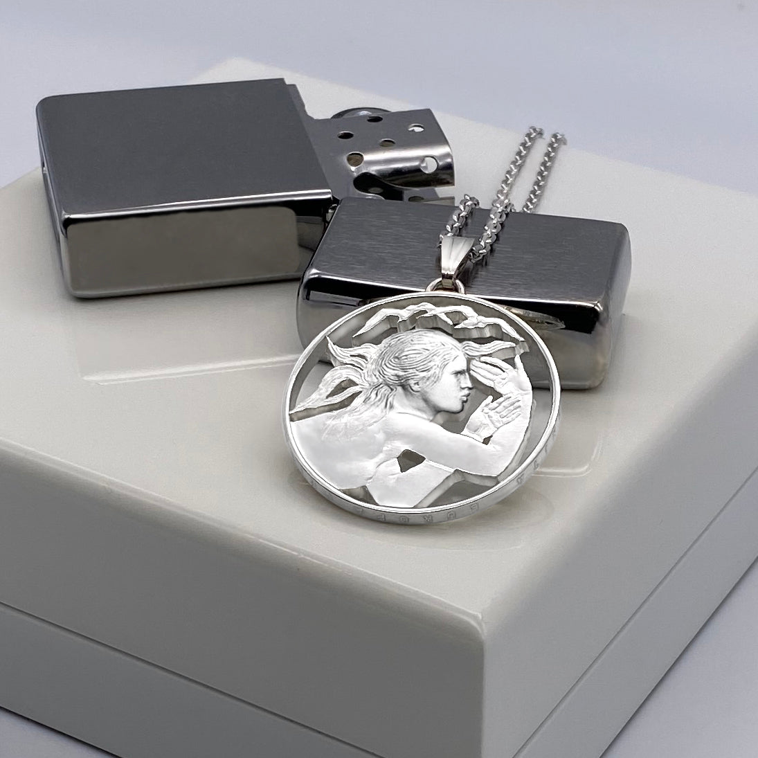 San Marino / Darstellung der Europa / 1979 / Original / Ohne Silberkette