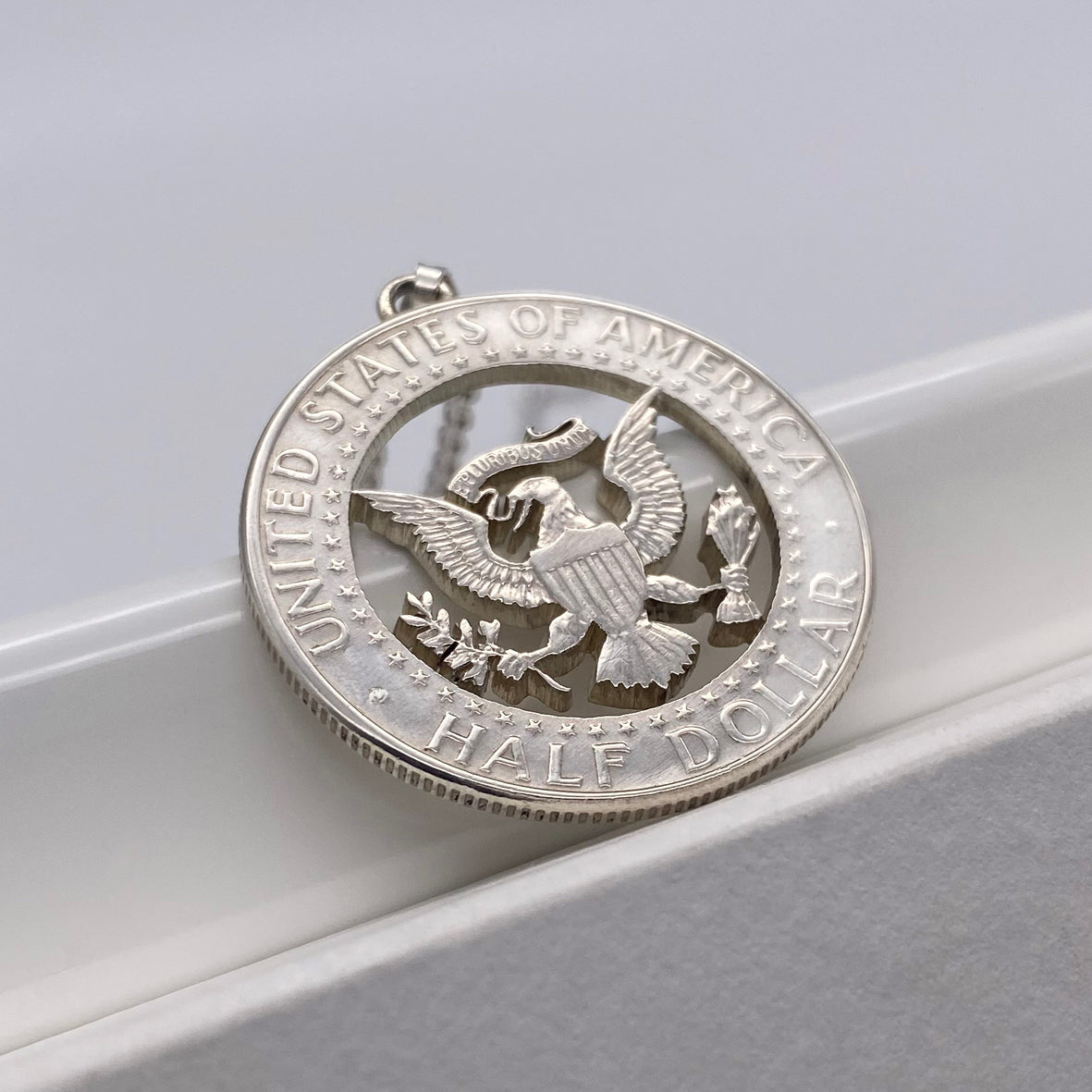 USA / Halber Dollar / Siegel des Präsidenten der Vereinigten Staaten / Origianl / Ohne Silberkette